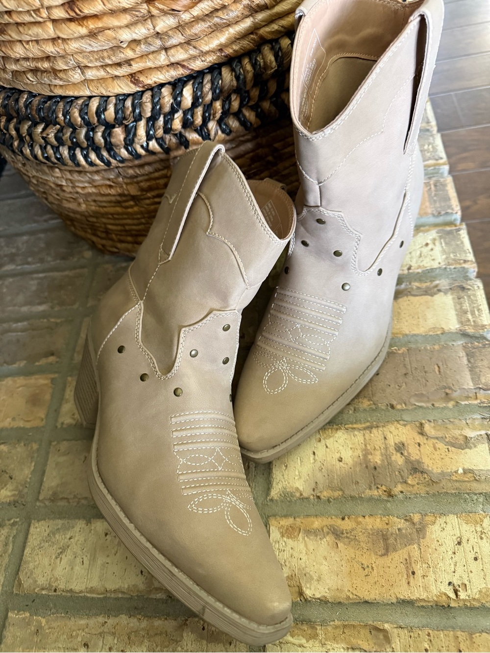 SO Taupe Western-Inspired Ankle Booties with Stud Detail